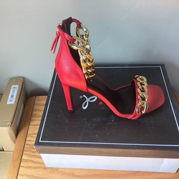 NIB! Gorgeous Red Chain Ankle Strap Stiletto Heels - Size 8.5 - Picture 2 of 4